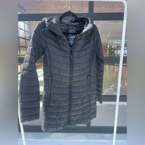 GAP Charcoal Puffer Jacket